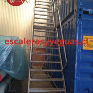 Bodegas San Francisco escalera